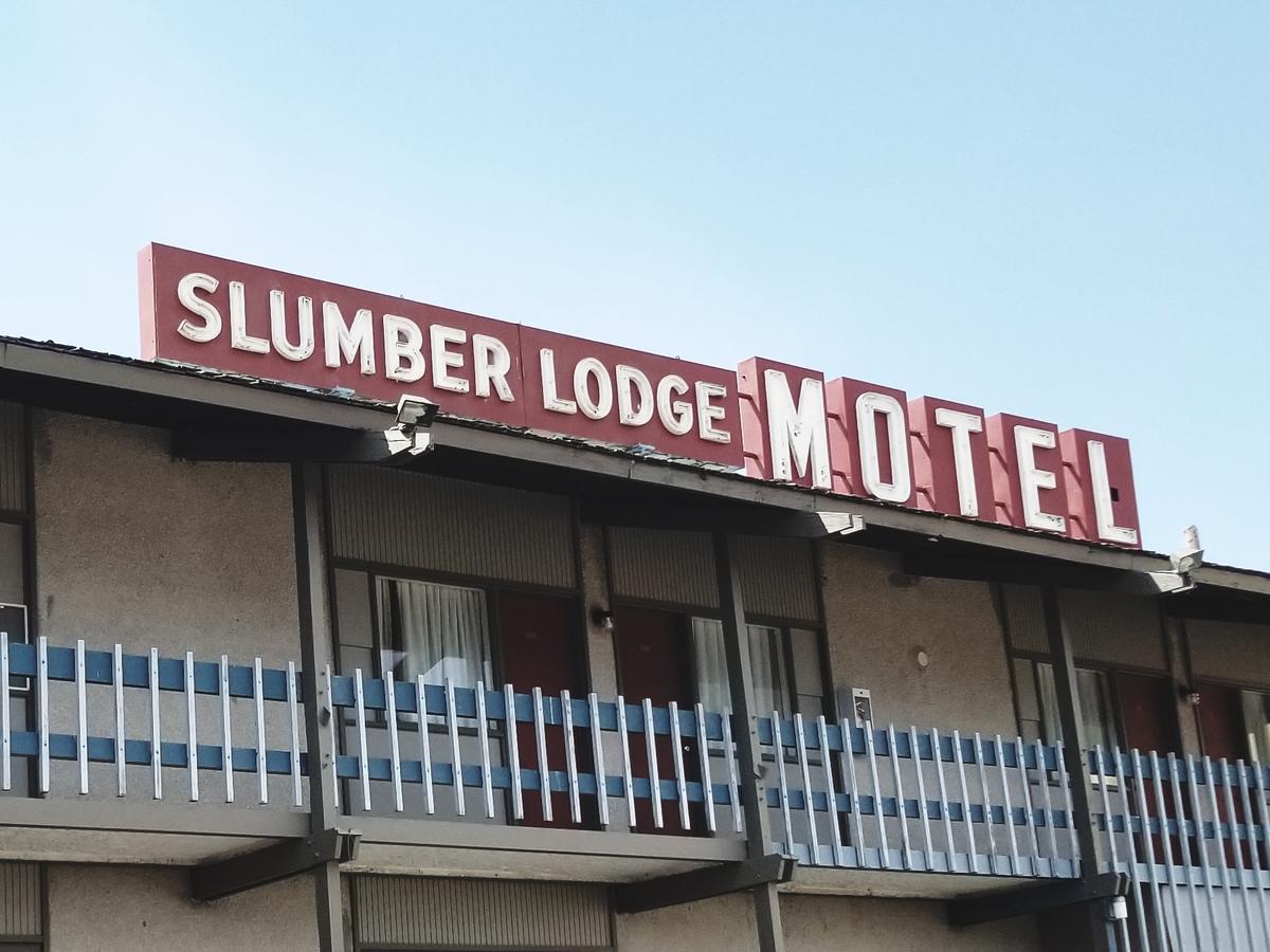 Slumber Lodge Williams Lake Exterior photo